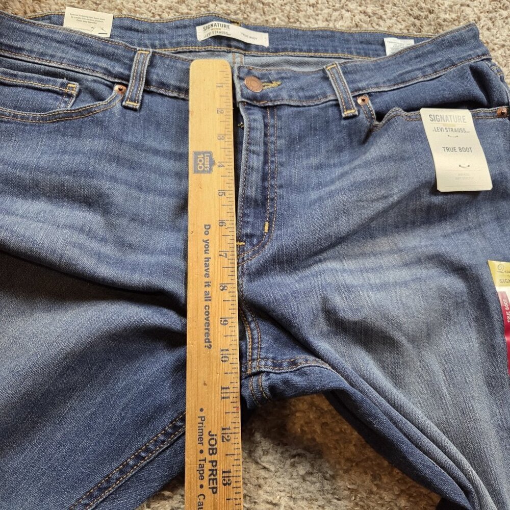 Signature Levi Strauss Jeans Womens 18 True Boot Stretch Dark Wash Denim Tags - Picture 4 of 8